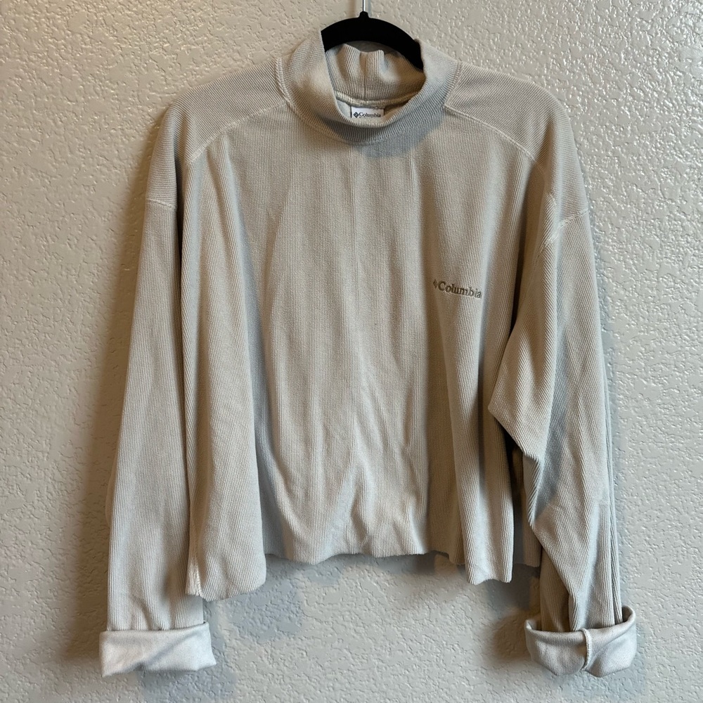 Cropped Columbia corduroy long sleeve
